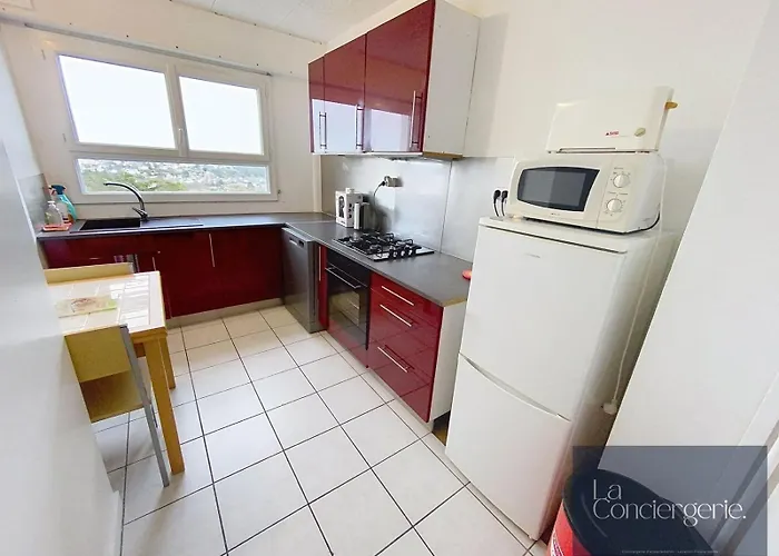 Avec Vue-les Rocs-poitiers-laconciergerie Poitiers