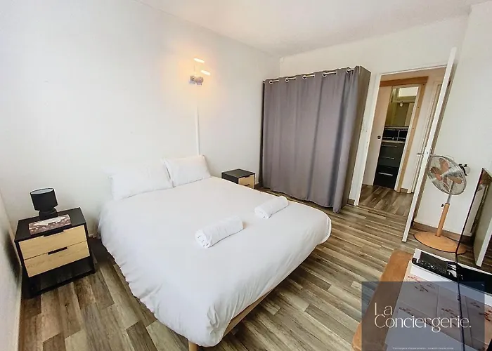 Avec Vue-les Rocs-poitiers-laconciergerie * Poitiers